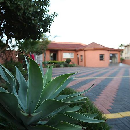 MogwaseLegae La Tshepo住宿加早餐旅馆 外观 照片